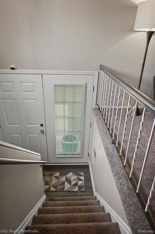 21124 E GLEN HAVEN Circle, Northville, MI 48167 — Photo 39