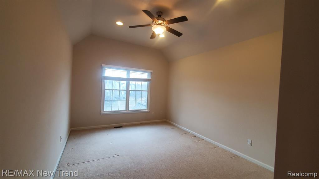 26324 FIELDSTONE, Novi, MI — Photo 10