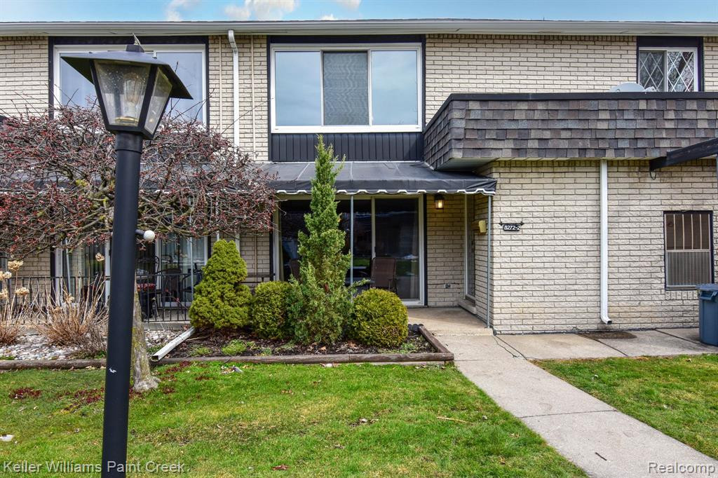 8272 KARAM Boulevard, 2, Warren, MI 48093 — front exterior
