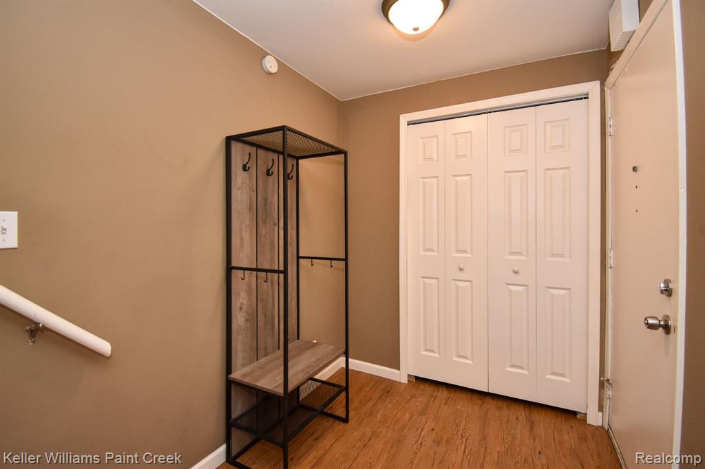 8272 KARAM Boulevard, 2, Warren, MI 48093 — Photo 5