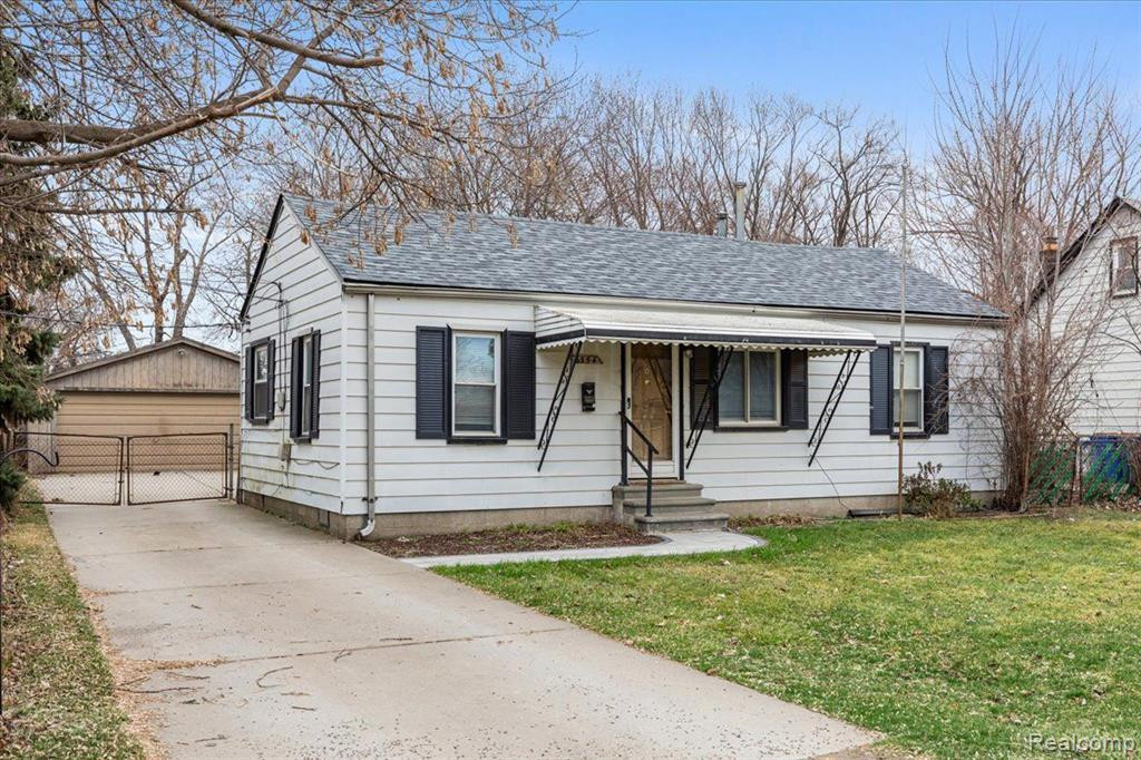 6354 GARDEN, Warren, MI 48091 — front exterior