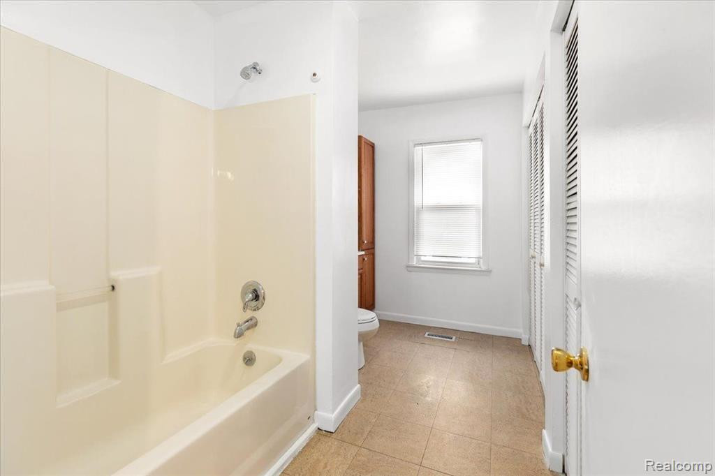 6354 GARDEN, Warren, MI 48091 — Photo 19