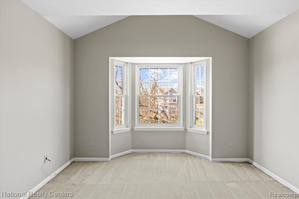 47226 SCARLET Drive S, Novi, MI — Photo 26