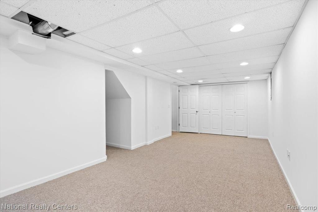 47226 SCARLET Drive S, Novi, MI — Photo 30