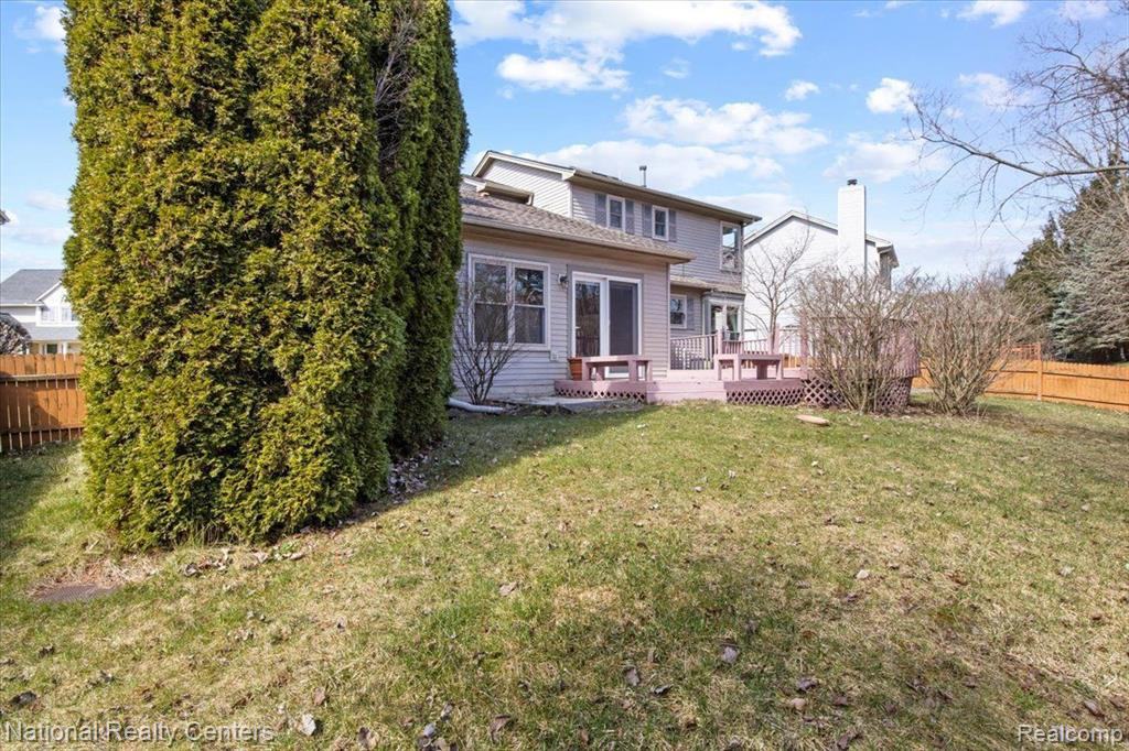 47226 SCARLET Drive S, Novi, MI — Photo 34