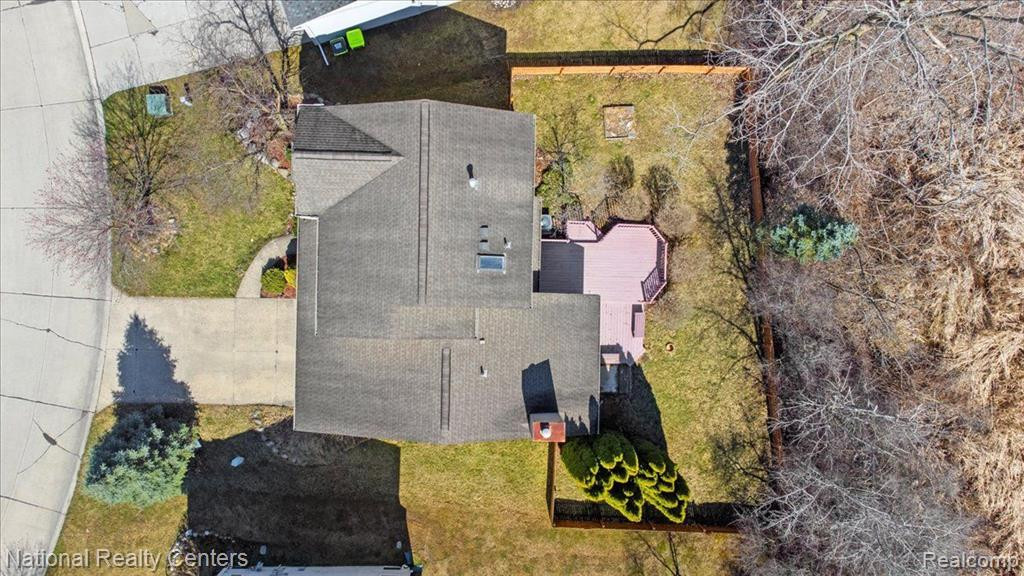 47226 SCARLET Drive S, Novi, MI — Photo 37