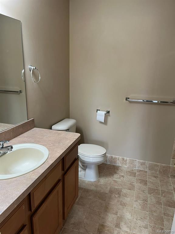 26202 CHESAPEAKE Circle, Walled Lake, MI 48390 — Photo 10