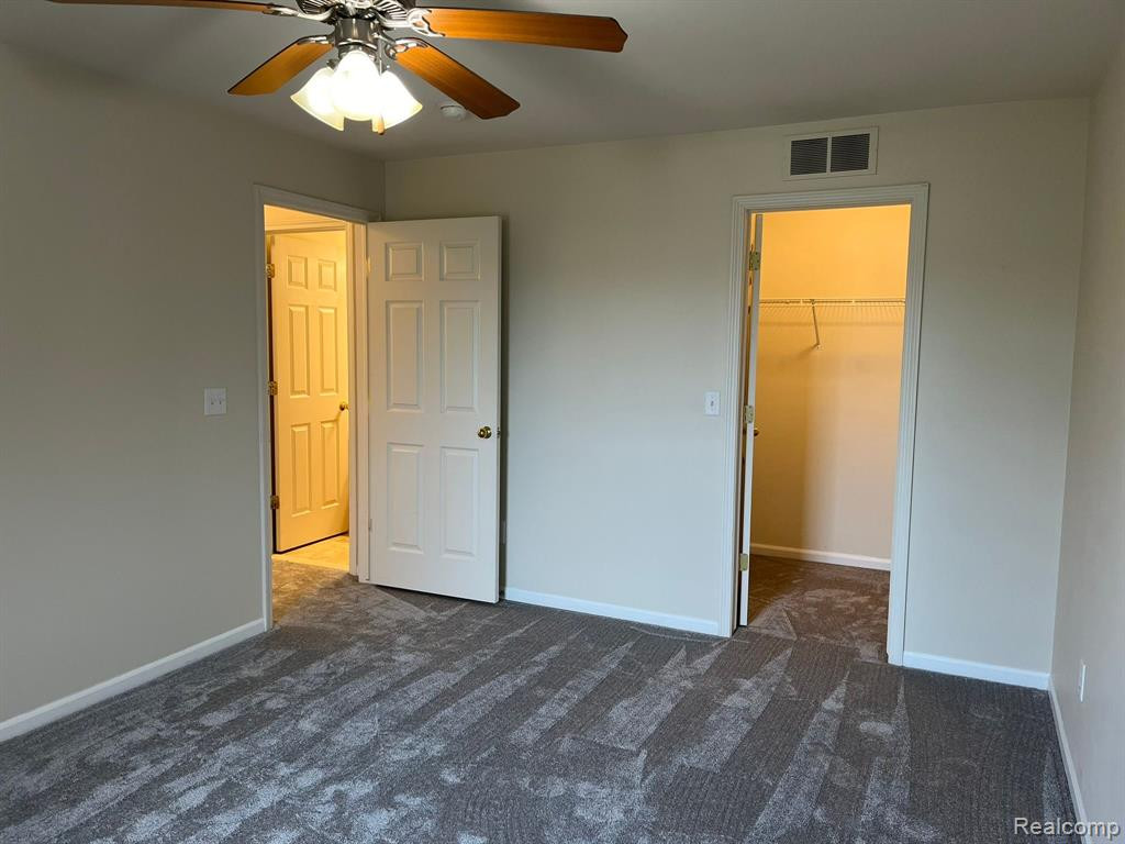 26202 CHESAPEAKE Circle, Walled Lake, MI 48390 — Photo 11
