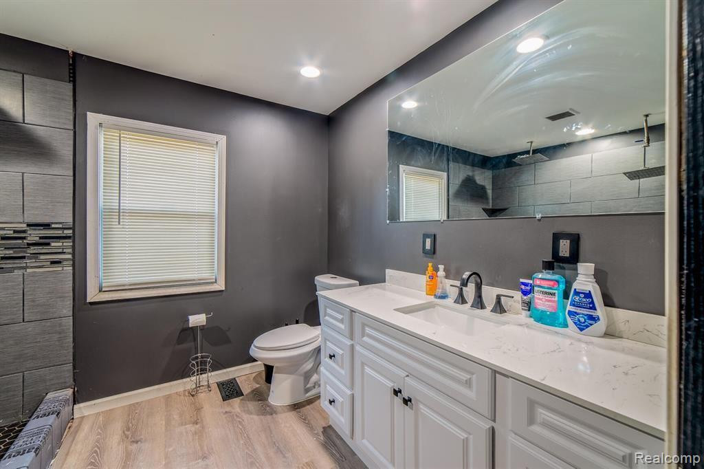 7076 LEXINGTON Street, Detroit, MI 48209 — Photo 15