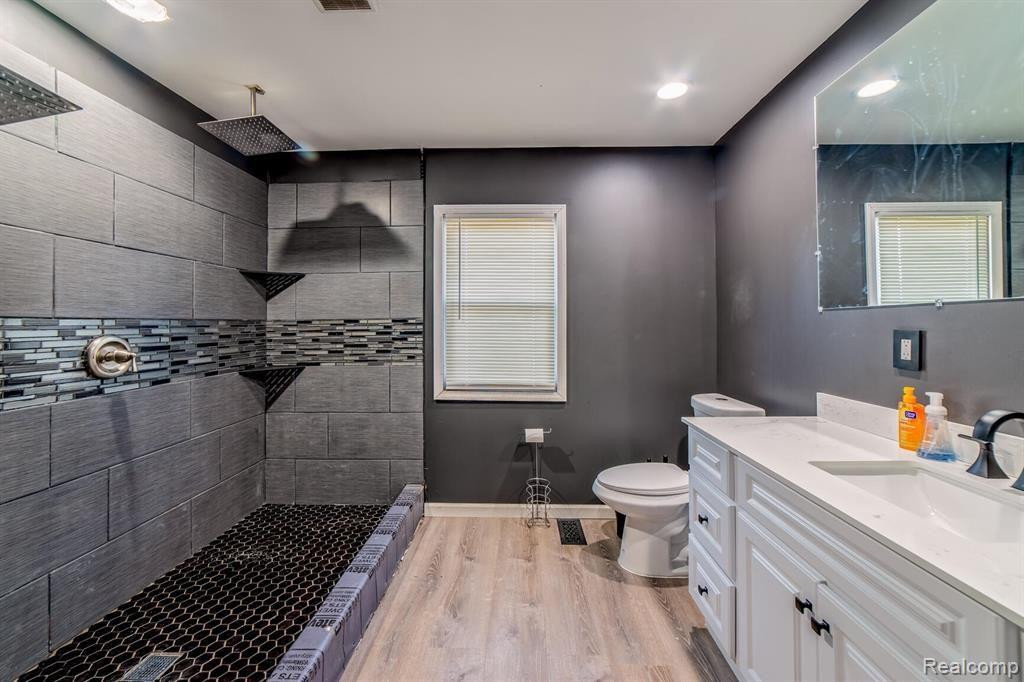 7076 LEXINGTON Street, Detroit, MI 48209 — Photo 16