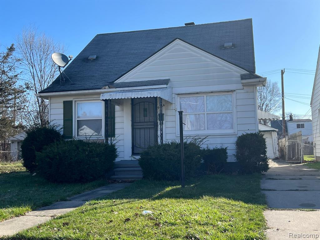 6866 EVERGREEN Avenue, Detroit, MI 48228 — front exterior