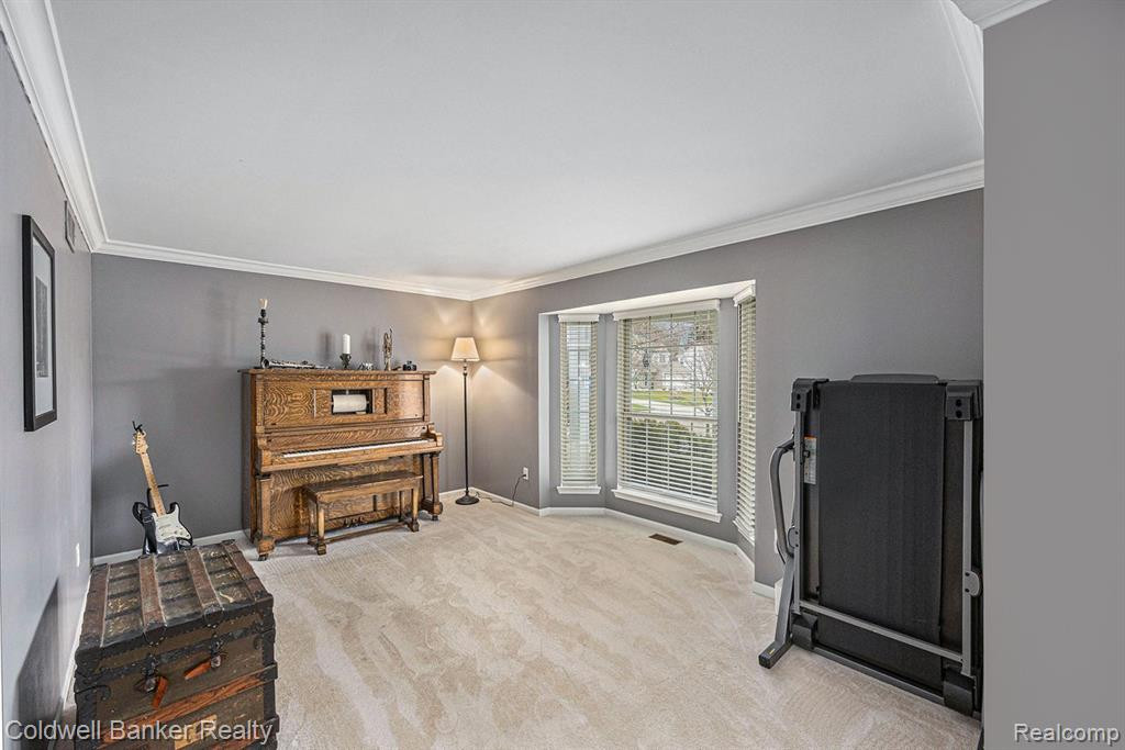 6039 RAVINE Court, Clarkston, MI 48348 — Photo 8