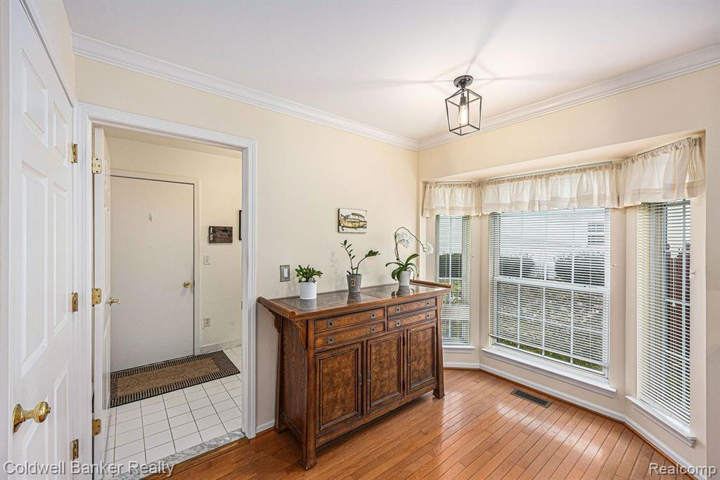 6039 RAVINE Court, Clarkston, MI 48348 — Photo 12