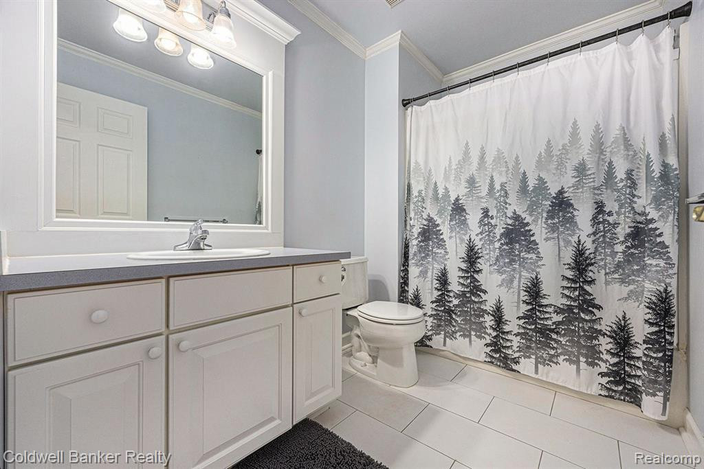 6039 RAVINE Court, Clarkston, MI 48348 — Photo 22