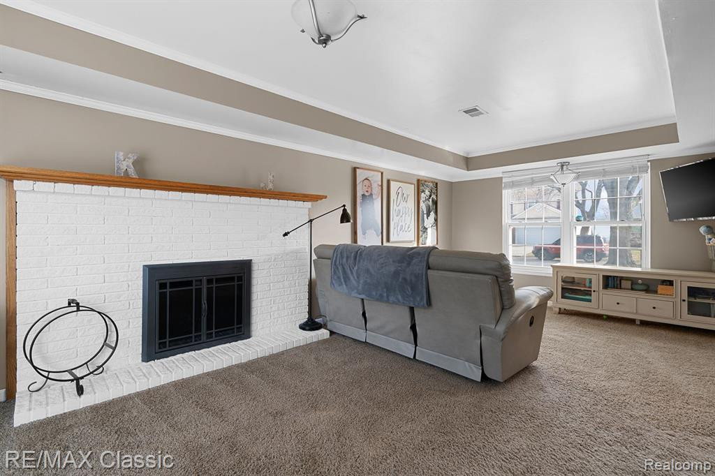 39882 CHEVIOT Road, Canton, MI 48188 — Photo 8