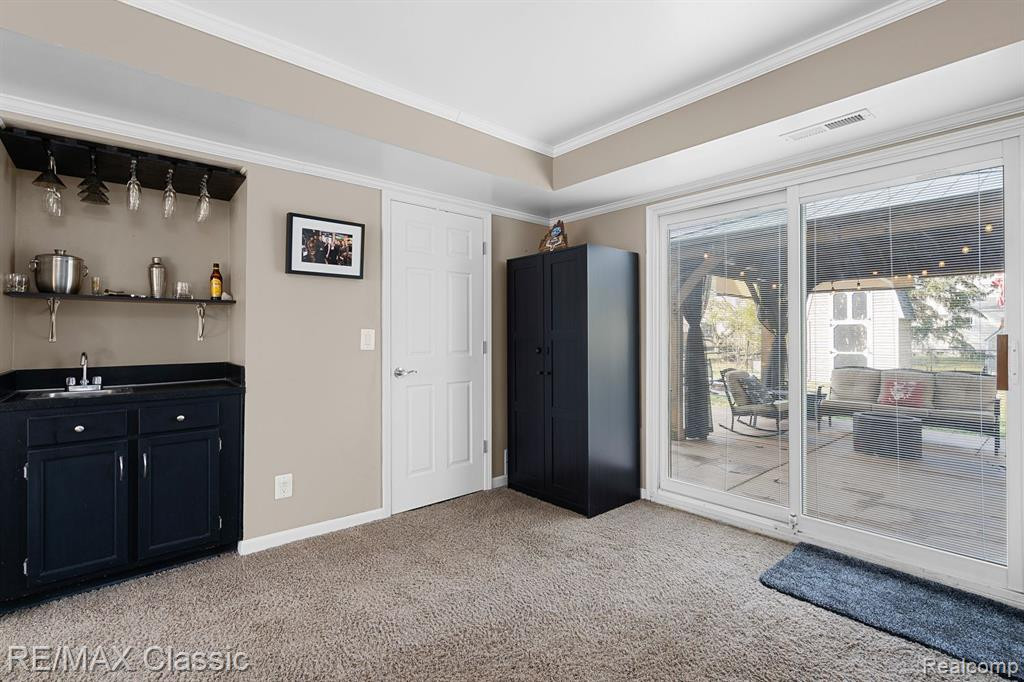 39882 CHEVIOT Road, Canton, MI 48188 — Photo 10