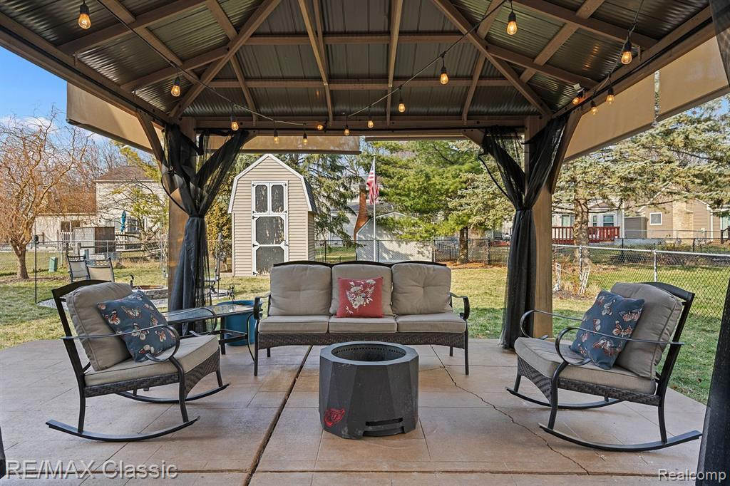 39882 CHEVIOT Road, Canton, MI 48188 — Photo 11