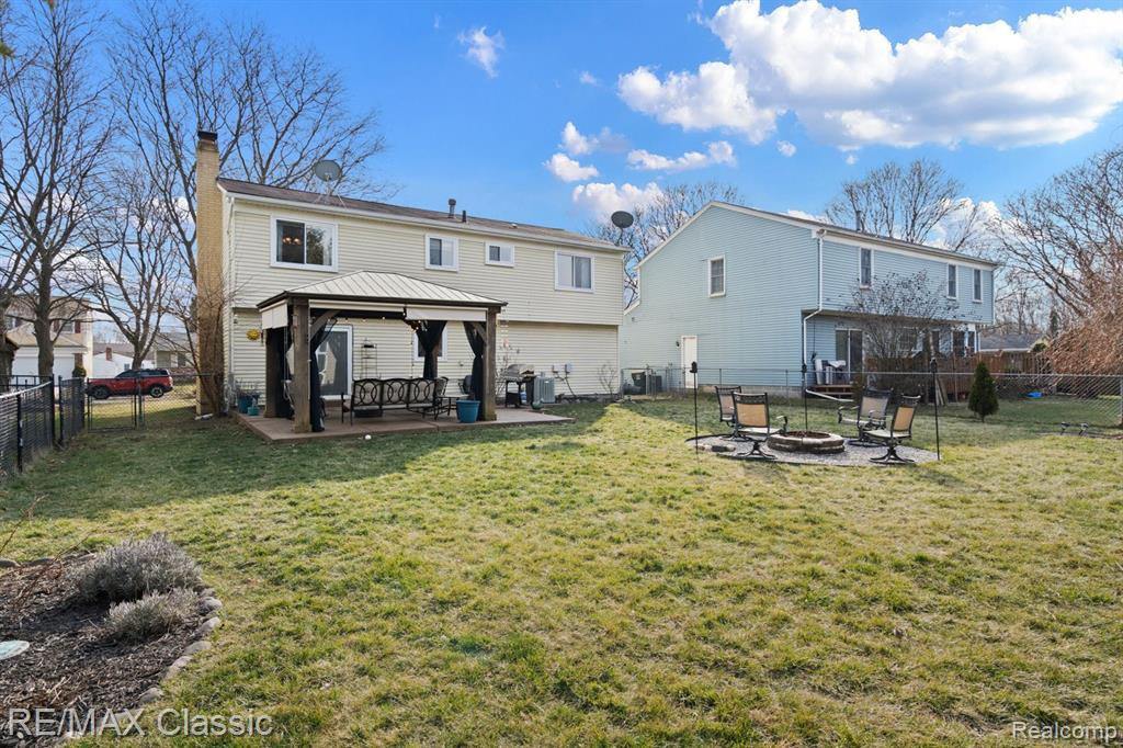 39882 CHEVIOT Road, Canton, MI 48188 — Photo 14