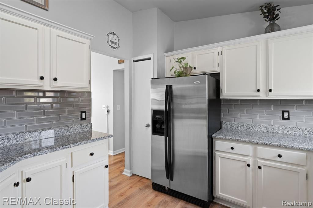 39882 CHEVIOT Road, Canton, MI 48188 — Photo 29