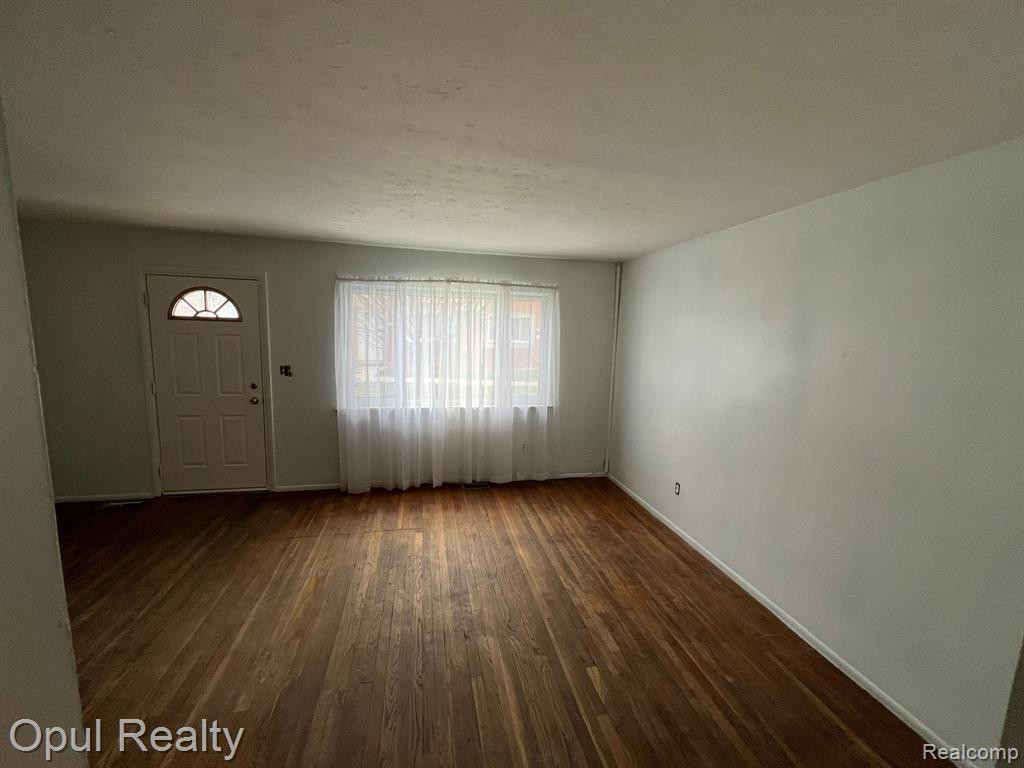 29200 MANCHESTER Street, Westland, MI — Photo 4