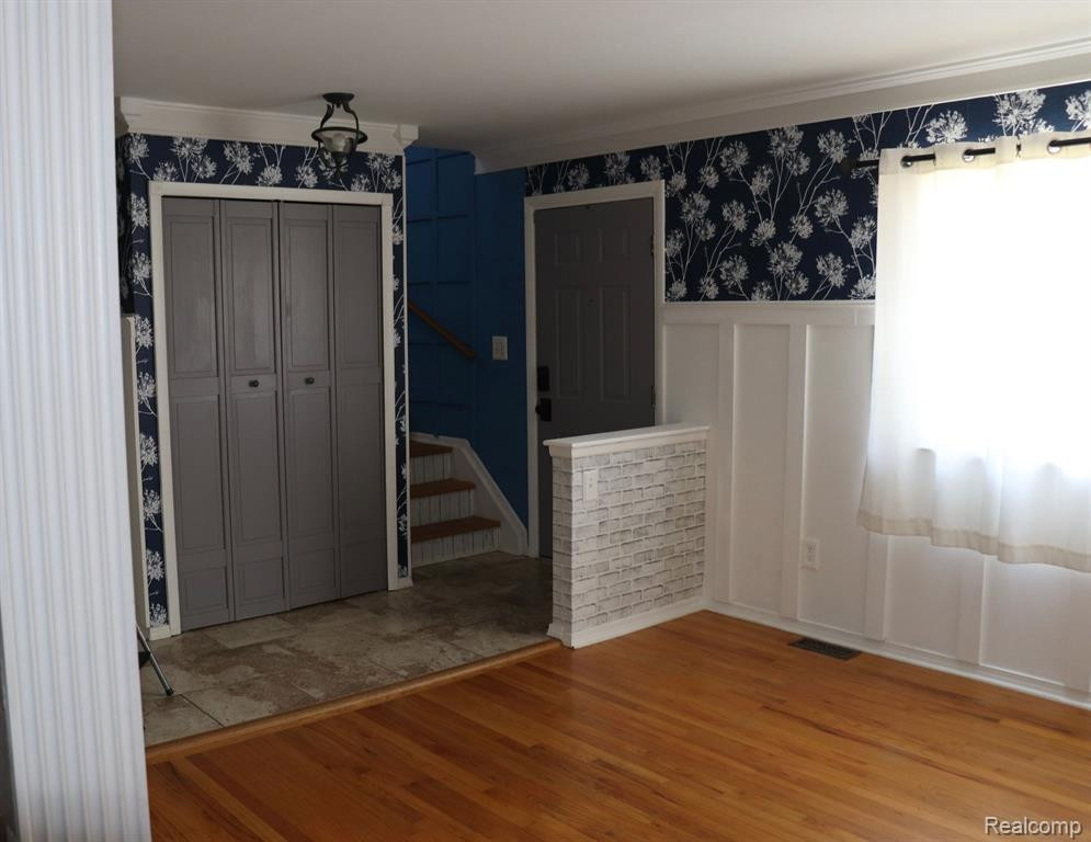 9864 LINCOLN Street, Taylor, MI 48180 — Photo 5