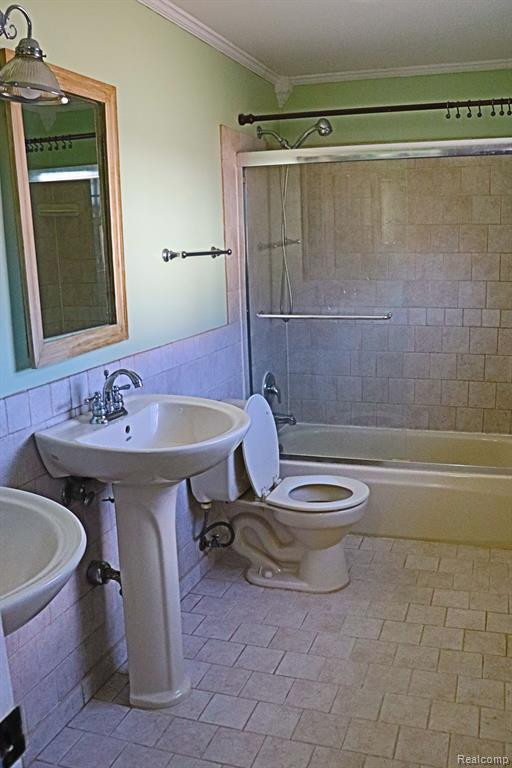 9864 LINCOLN Street, Taylor, MI 48180 — Photo 11