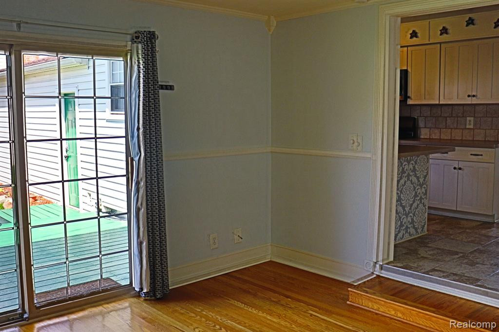 9864 LINCOLN Street, Taylor, MI 48180 — Photo 27