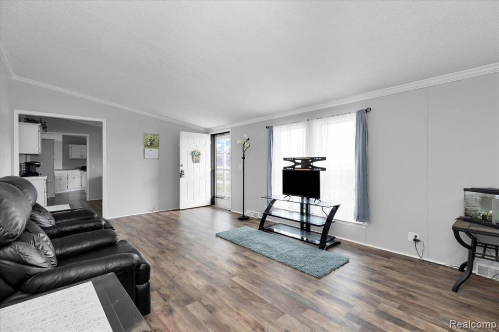 9971 EXETER Road, Carleton, MI 48117 — Photo 10