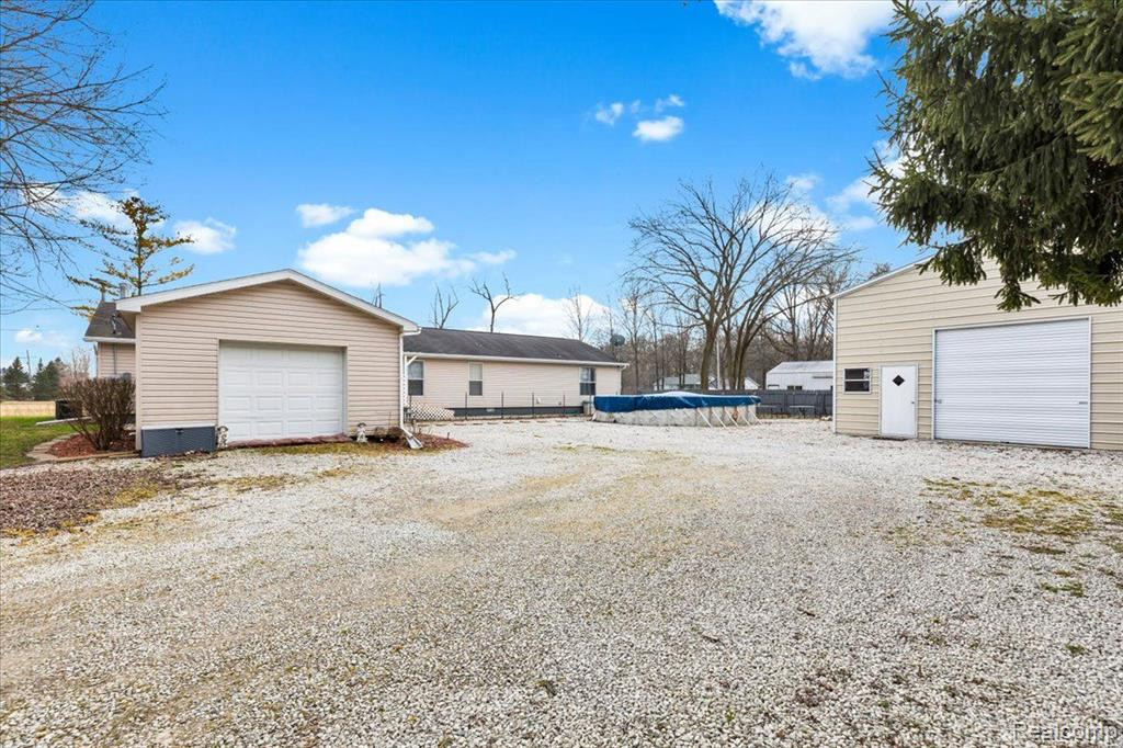 9971 EXETER Road, Carleton, MI 48117 — Photo 41