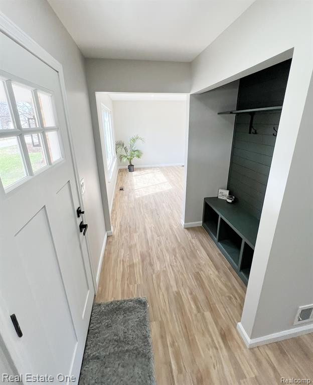 4763 CREST VIEW Avenue, Ypsilanti, MI 48197 — Photo 8
