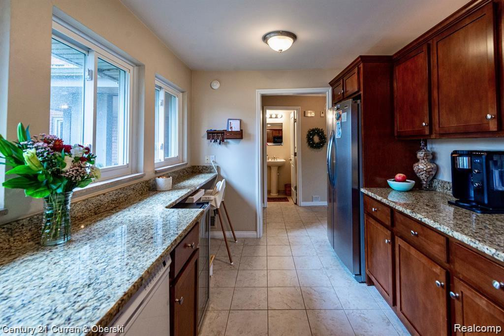 1062 STRATFORD Lane, Bloomfield Hills, MI 48304 — Photo 3