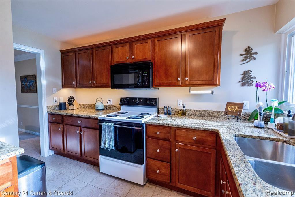1062 STRATFORD Lane, Bloomfield Hills, MI 48304 — Photo 5