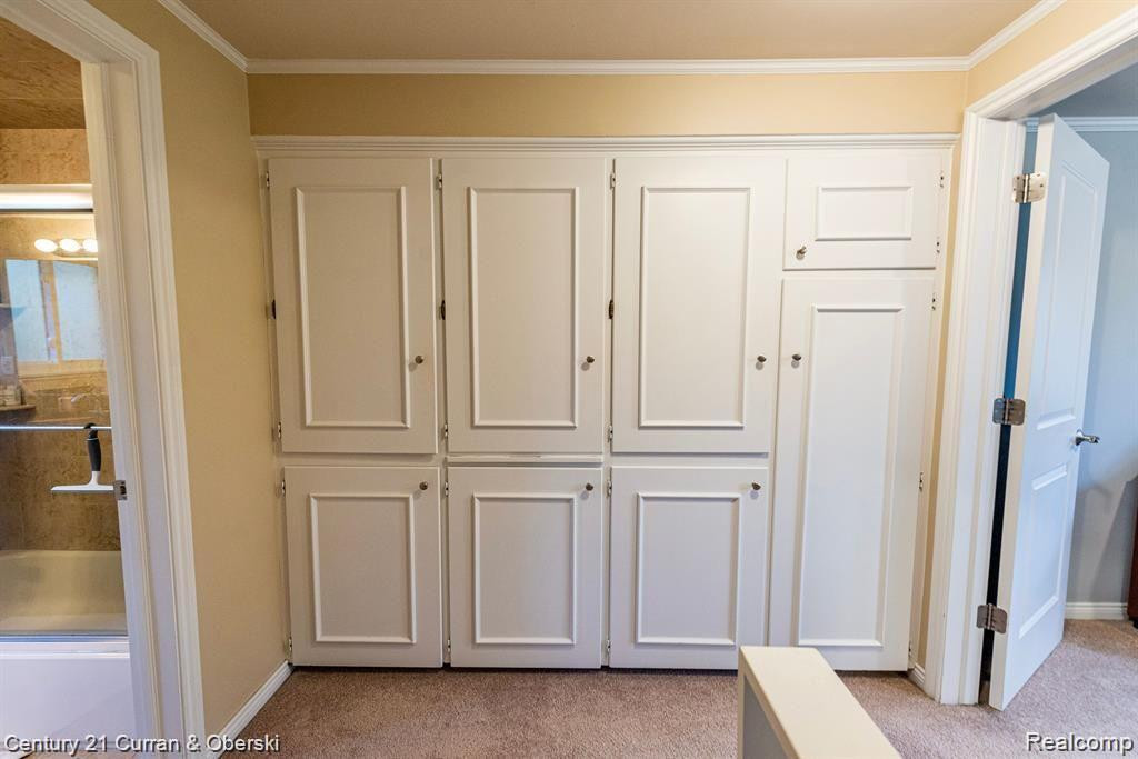 1062 STRATFORD Lane, Bloomfield Hills, MI 48304 — Photo 23