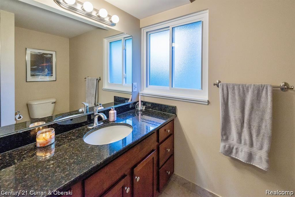 1062 STRATFORD Lane, Bloomfield Hills, MI 48304 — Photo 24