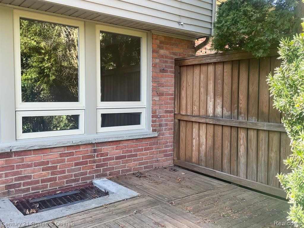1062 STRATFORD Lane, Bloomfield Hills, MI 48304 — Photo 29