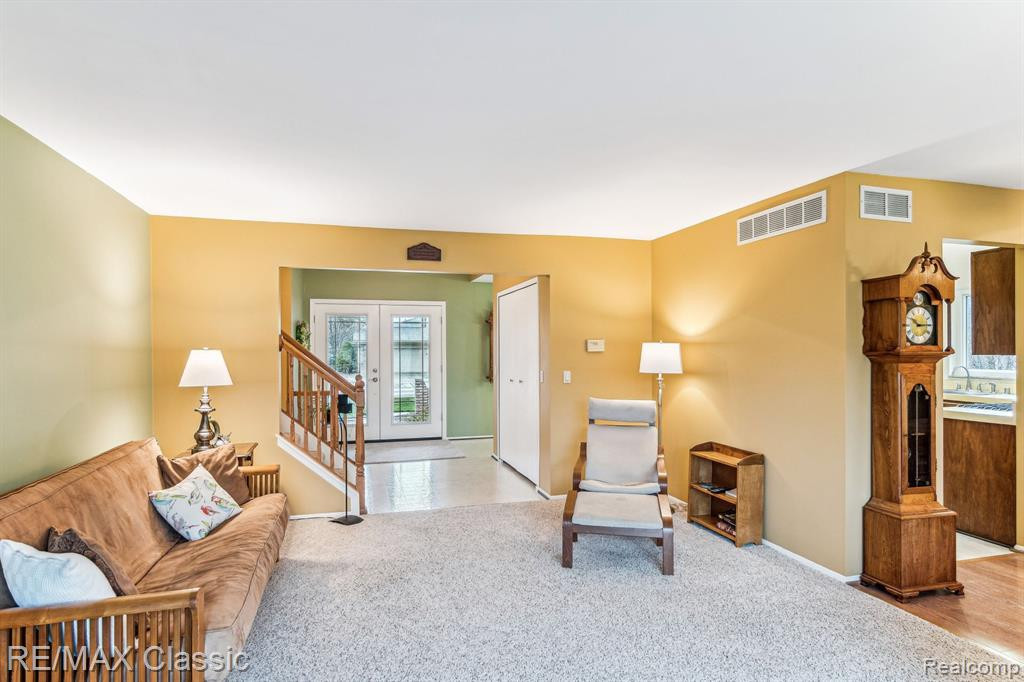 7088 CHADWICK Drive, Canton, MI 48187 — Photo 6