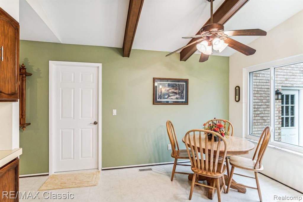 7088 CHADWICK Drive, Canton, MI 48187 — Photo 10