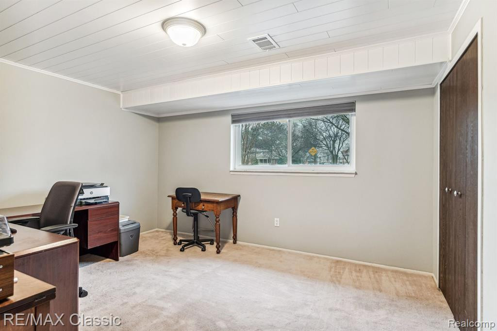 7088 CHADWICK Drive, Canton, MI 48187 — Photo 17