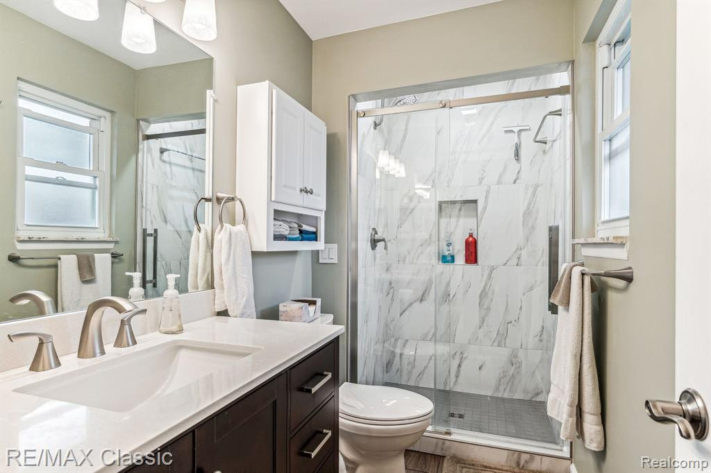 7088 CHADWICK Drive, Canton, MI 48187 — Photo 21
