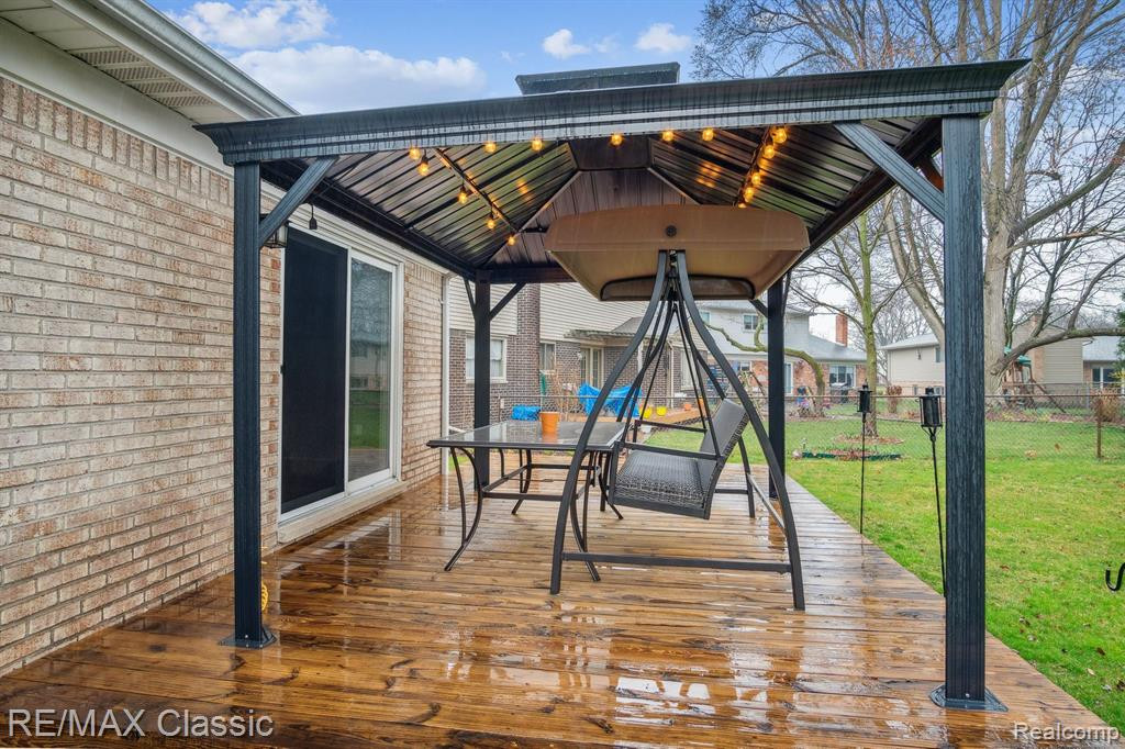 7088 CHADWICK Drive, Canton, MI 48187 — Photo 28