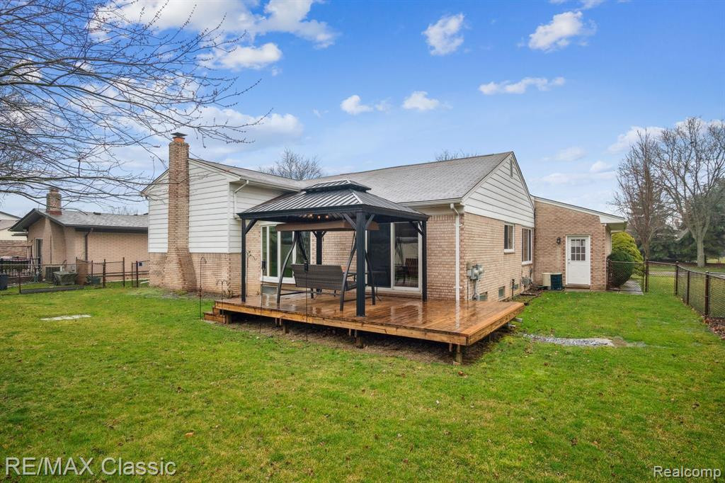 7088 CHADWICK Drive, Canton, MI 48187 — Photo 30