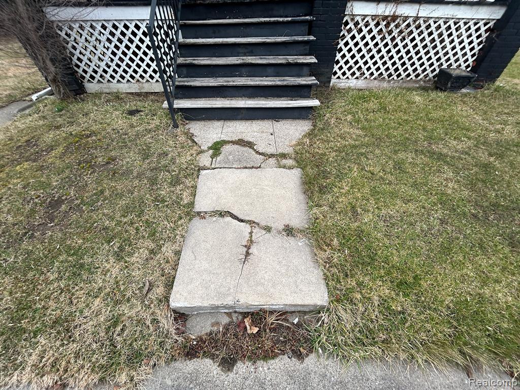 9138 GRACE Street, Detroit, MI 48213 — Photo 5
