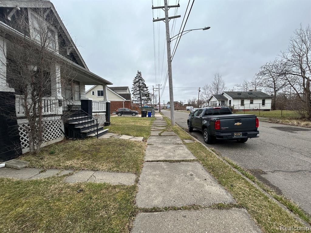 9138 GRACE Street, Detroit, MI 48213 — Photo 6