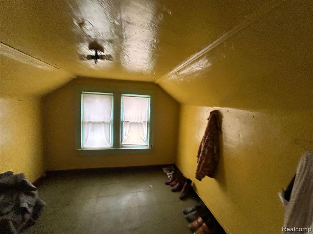 9138 GRACE Street, Detroit, MI 48213 — Photo 31