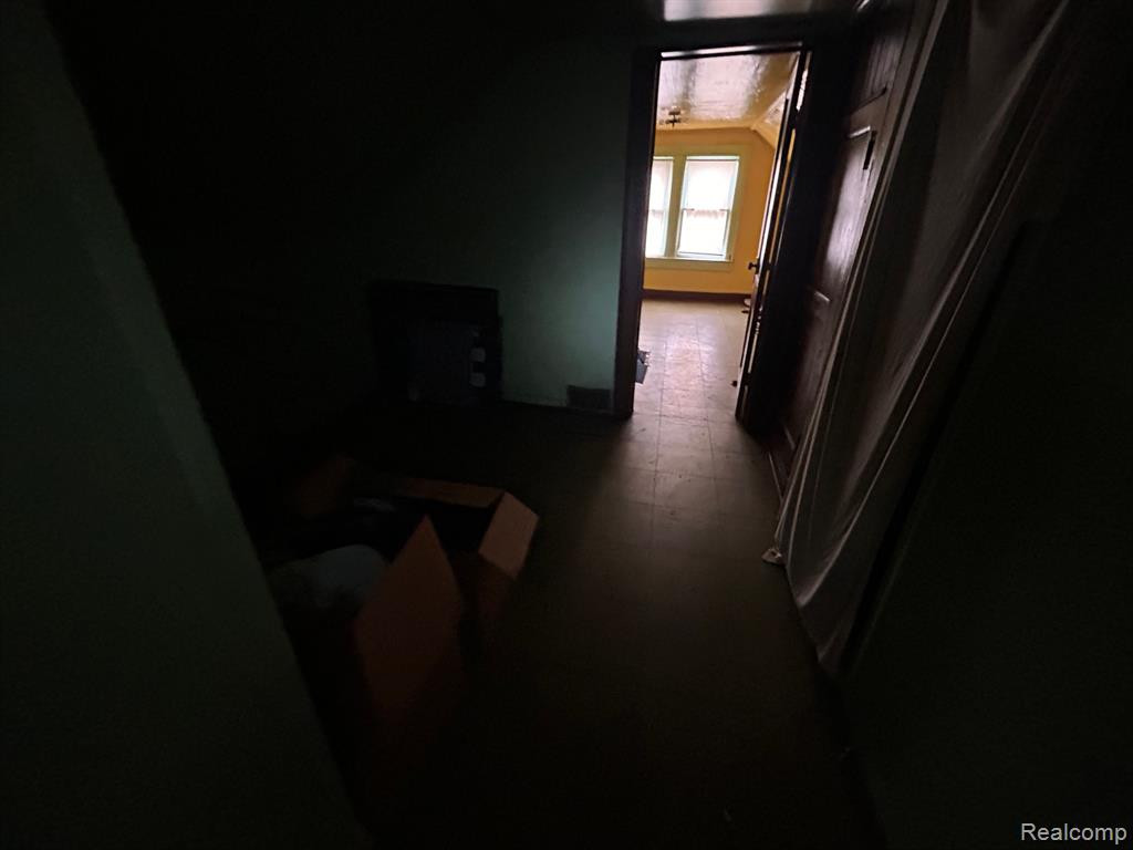 9138 GRACE Street, Detroit, MI 48213 — Photo 37