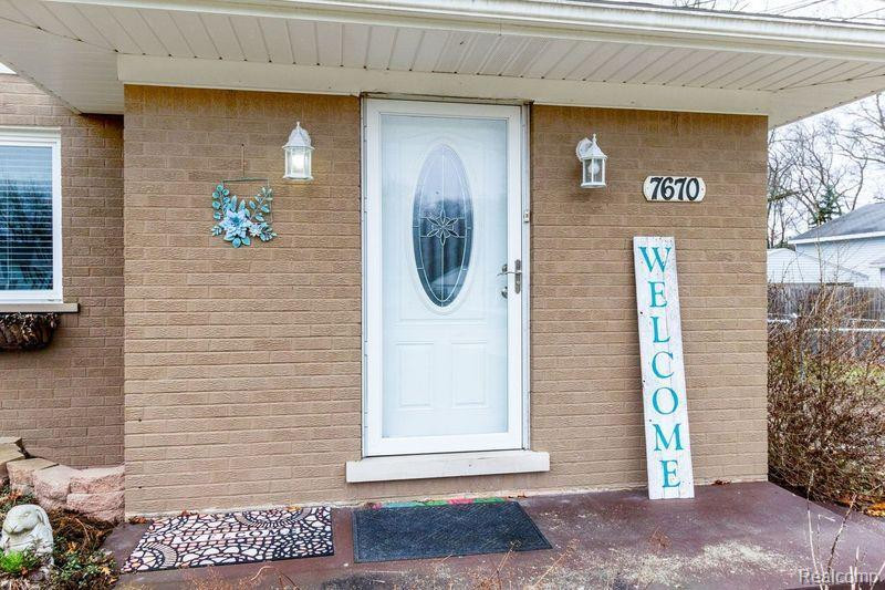 7670 SMILEY Avenue, Shelby Twp, MI 48316 — Photo 3