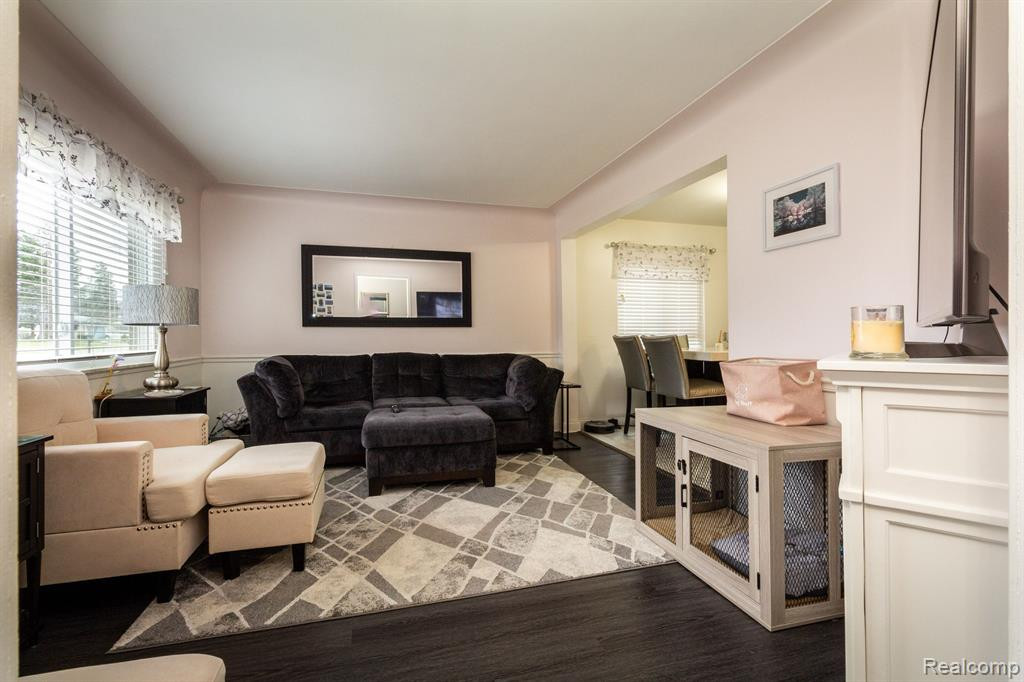 7670 SMILEY Avenue, Shelby Twp, MI 48316 — Photo 5