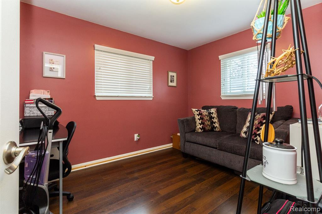 7670 SMILEY Avenue, Shelby Twp, MI 48316 — Photo 14