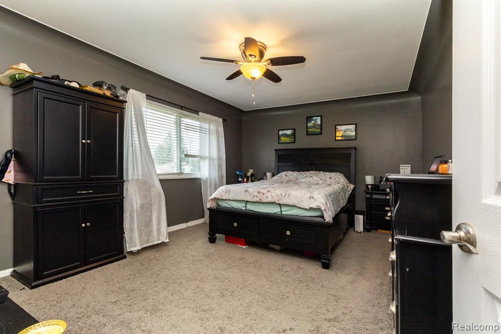 7670 SMILEY Avenue, Shelby Twp, MI 48316 — Photo 15