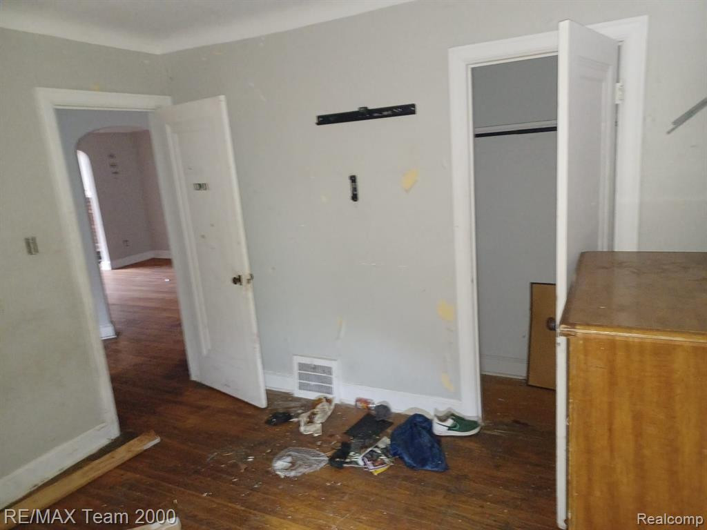 4394 SOMERSET Avenue, Detroit, MI 48224 — Photo 7